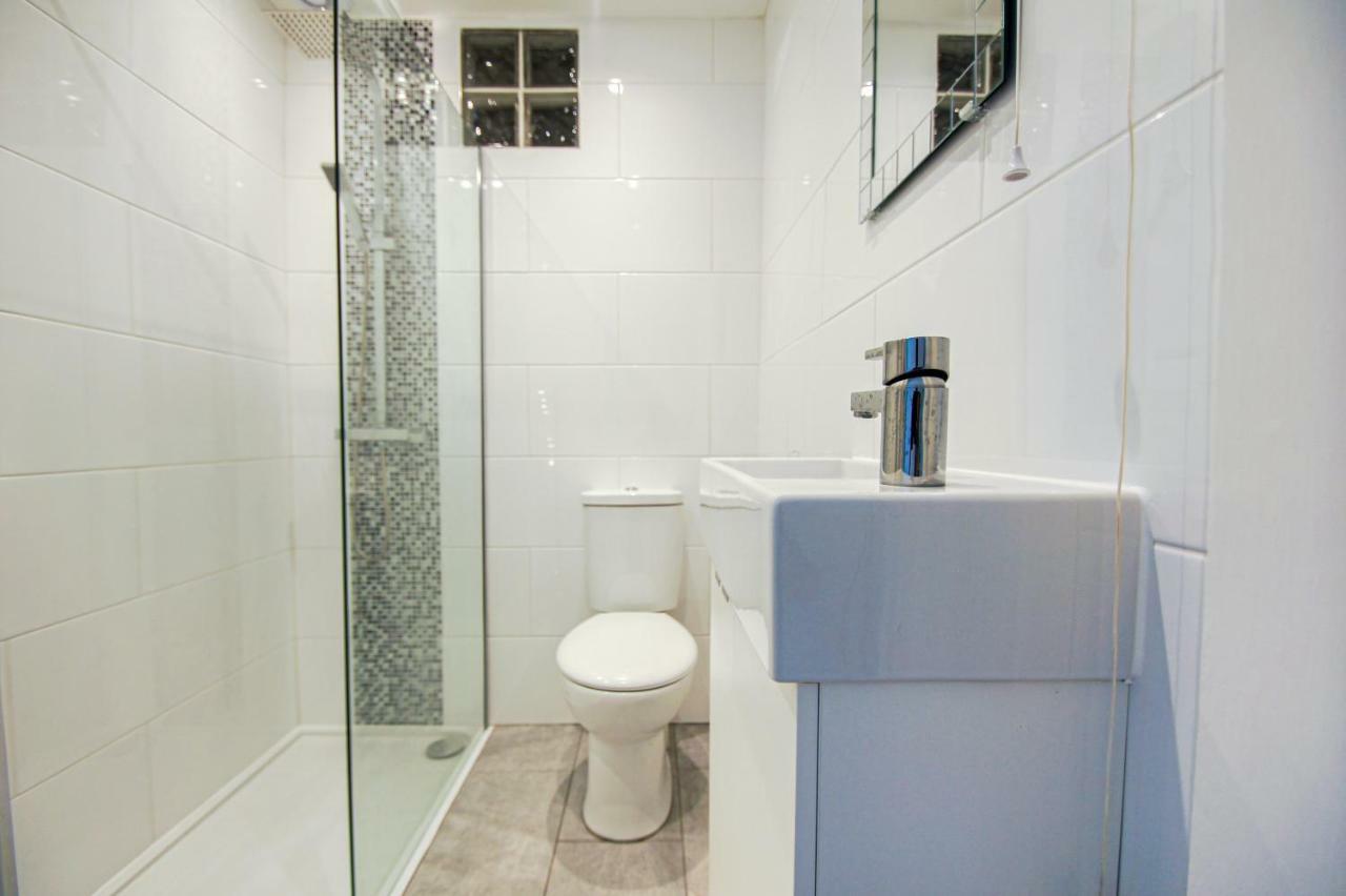 Sea Breeze - Central - By Holiday Lets Apartment